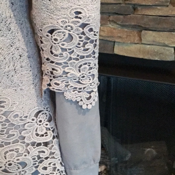 MAN XI THANG BOUTIQUE BLOUSE - Picture 6 of 10